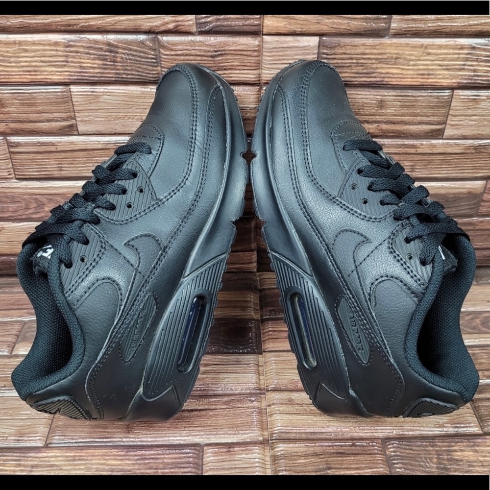 Nike Air Max 90 Triple Black Sneakers Womens Size 6.5